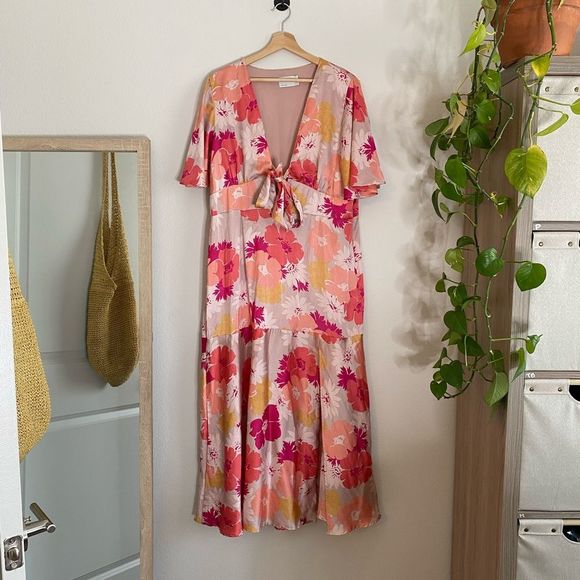 Asos design keyhole floral satin midi - Picture 2 of 5